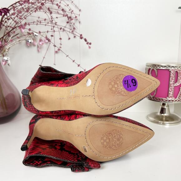 VINCE CAMUTO Kervana Croc Embossed Leather Knee High Boot - Picture 12 of 15